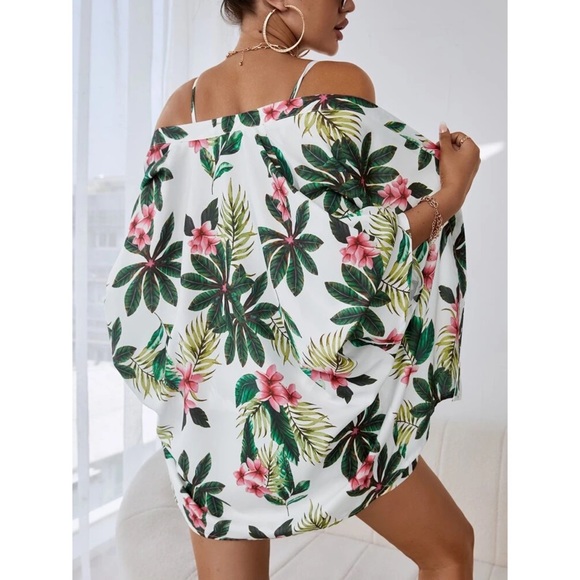 Teresa Tropical Print Blouse & Cami Top & Knot Front Shorts - Picture 2 of 5